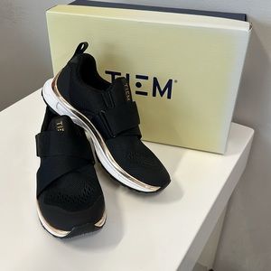 Tiem limited edition black/rose gold size 5.5